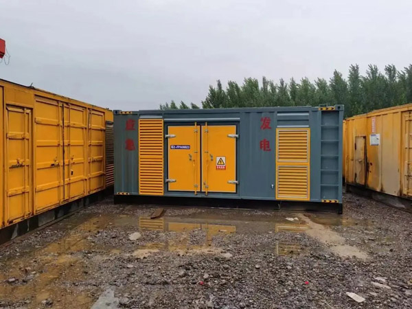 潢川柴油发电机如何判断干式空气滤清器是否需要更换？