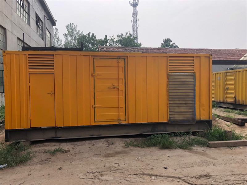 潢川发电机出租进行负载测试时，电瓶电量不足的具体判断标准是什么？