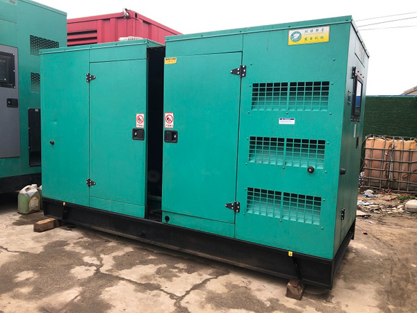 潢川怎样合理控制磷酸铁锂蓄电池的充放电倍率以延长其使用寿命？